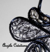 pendentif dentelle noire et perles - Copie