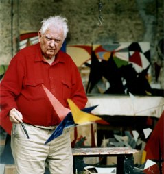 2-Calder-maq.-portraitRED