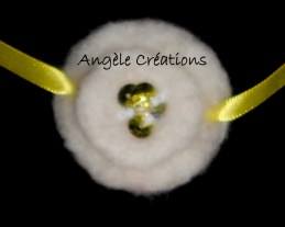 Collier "Douceur" en pure laine blanche pour enfant (PV12€)