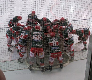 L'équipe Basque se concentre avant le coup d'envoi!