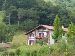 Maison Basque à la campagne