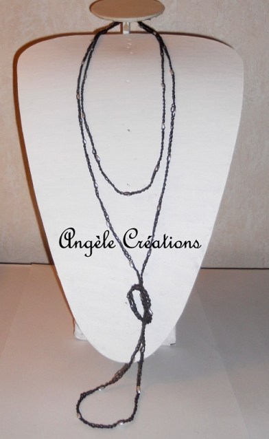 sautoir perlé gris foncé très fin crocheté s buste - Copie