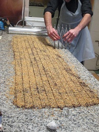 Techniques de decoupes au musée du Maitre Chocolatier Serge Couzicou