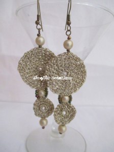 Boucles d'oreilles crochetées perlées(PV 29€)