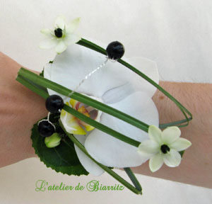 Bracelet en fleuron dorchidée phalaenopsis blanc