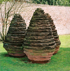 Land'art Structure en pierre en forme d'oeuf d'Andy Goldsworthy