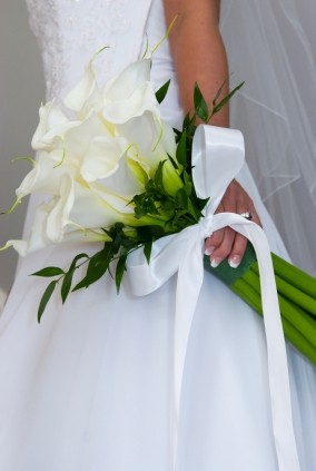 Bouquet de mariée en calla blancs