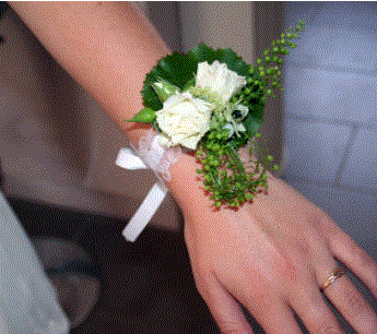 bracelet floral dentelle et fleurs