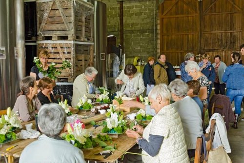 groupe d'art floral en maison de retraite