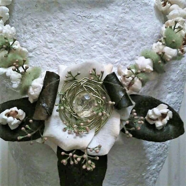 collier en popcorn détail