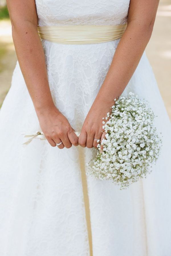 Mini bouquet de mariée en gypsophile